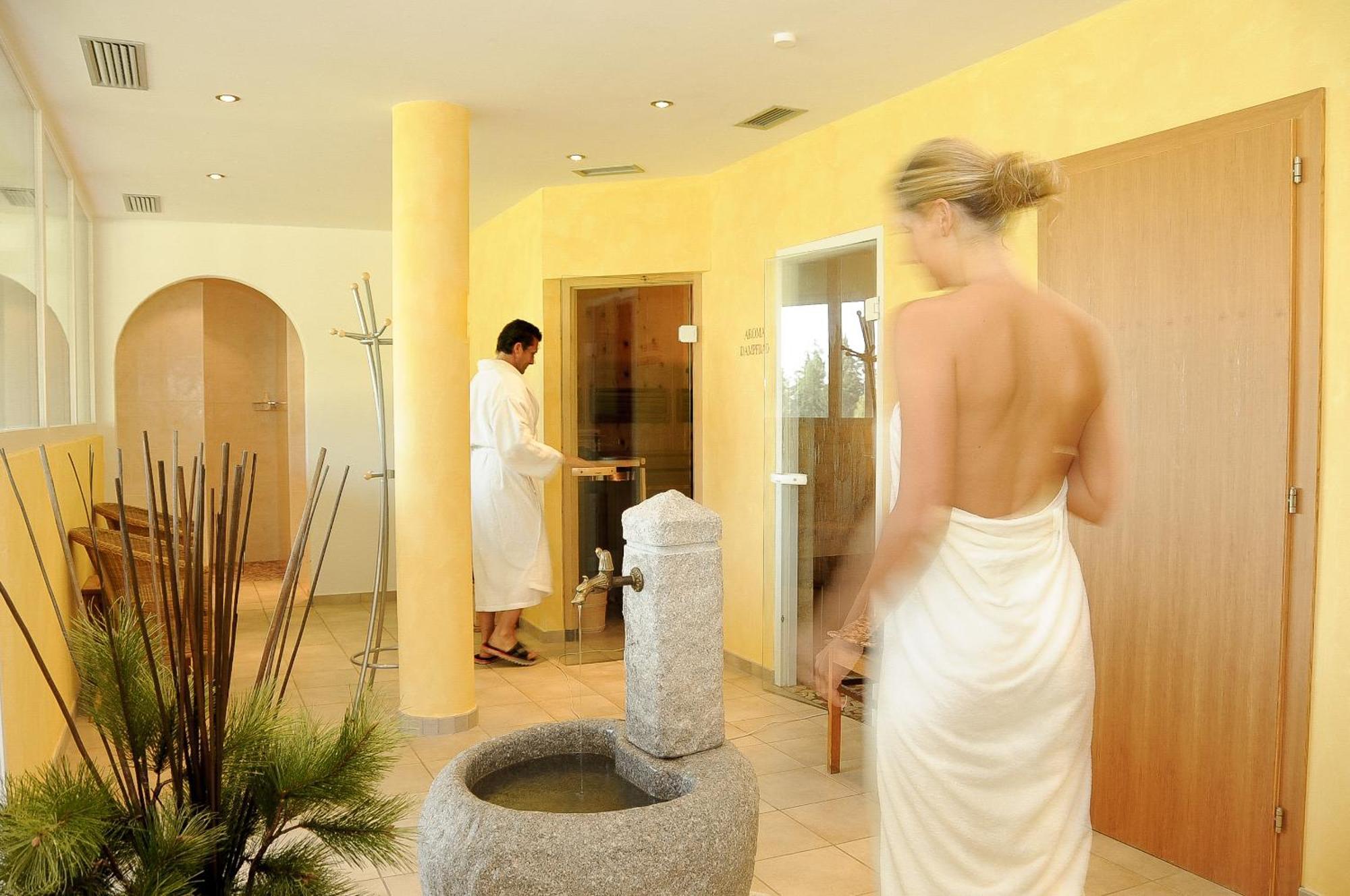 Hotel Zum Zirm 3*
